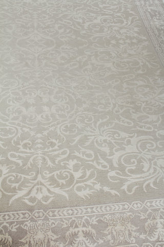 Exquisite Rugs Velvet 6371B Ivory/Silver Area Rug Detail Image