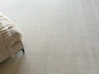 Exquisite Rugs Martelli Modern 6431 White Area Rug Detail Image