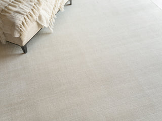 Exquisite Rugs Martelli Modern 6431 White Area Rug Lifestyle Image Feature