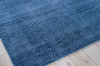 Exquisite Rugs Martelli Modern 6478 Navy Area Rug Corner Image