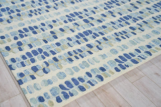 Exquisite Rugs Colorplay 6506 Navy/Beige Area Rug Closeup Image