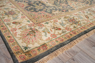 Exquisite Rugs Polonaise 6558 Black Area Rug Corner Image