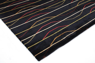 Exquisite Rugs Metropolitan 6583 Black Area Rug Corner Image