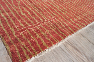 Exquisite Rugs Soho 6594 Red Area Rug Corner Image
