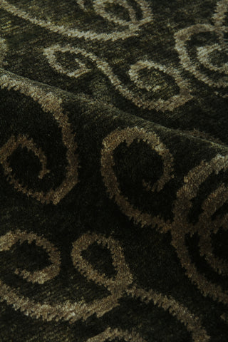 Exquisite Rugs Metro 6652 Sage Green Area Rug Lifestyle Image Feature