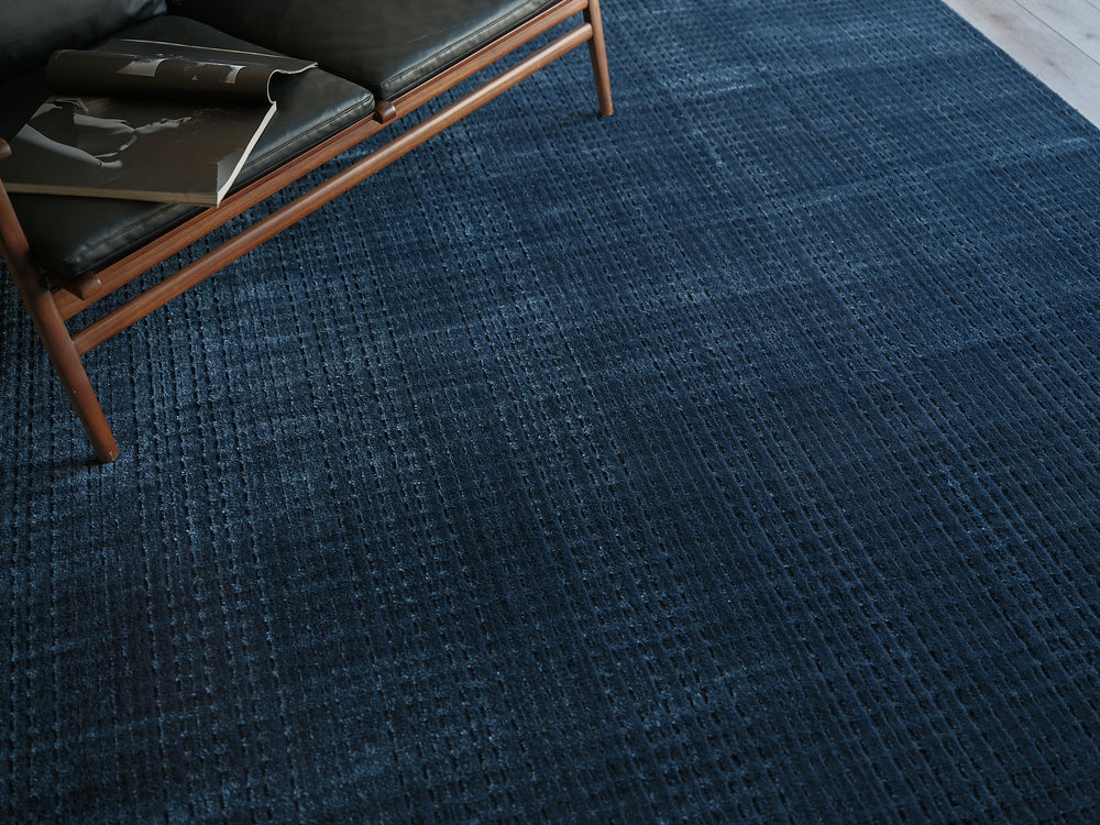 Exquisite Rugs Cabrini Modern 6731 Navy Area Rug Lifestyle Image Feature