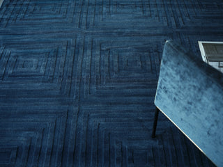 Exquisite Rugs Tovello Modern 6748 Navy Area Rug Detail Image