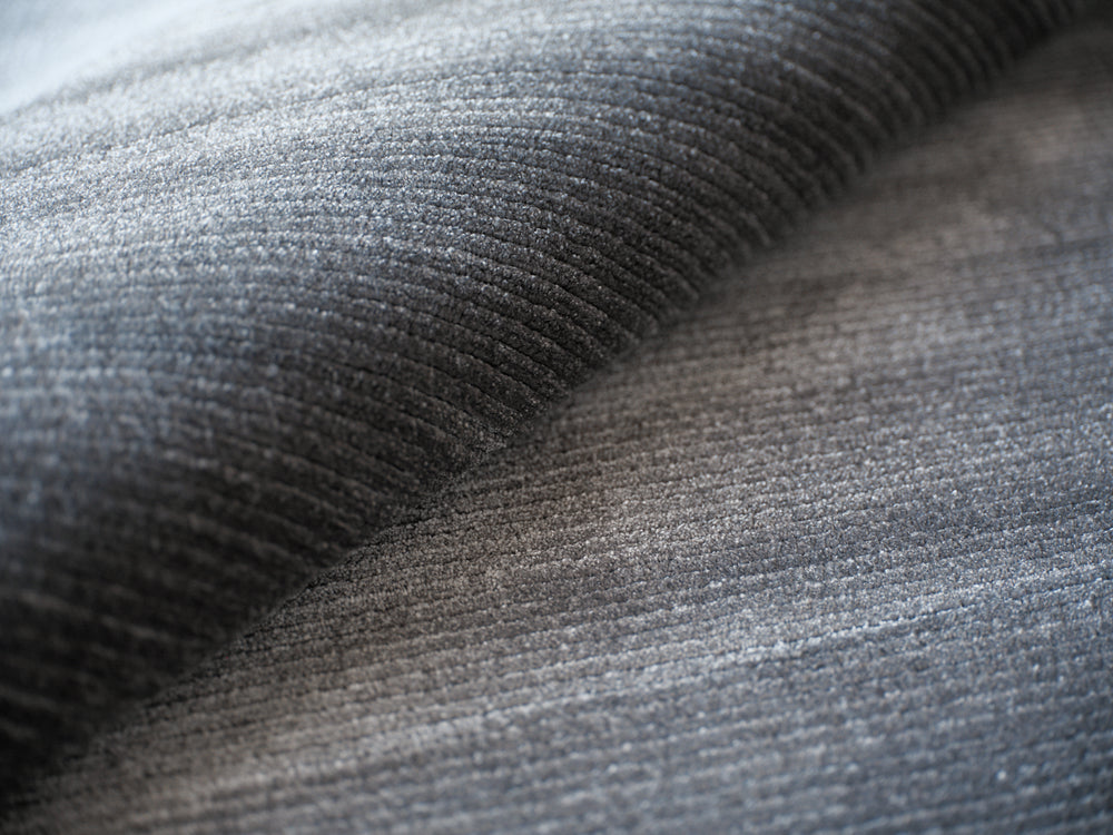 Exquisite Rugs Pavia Modern 6760 Gray Area Rug Lifestyle Image Feature