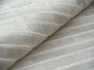 Exquisite Rugs Amani Modern 6764 Light Silver Area Rug Lifestyle Image Feature