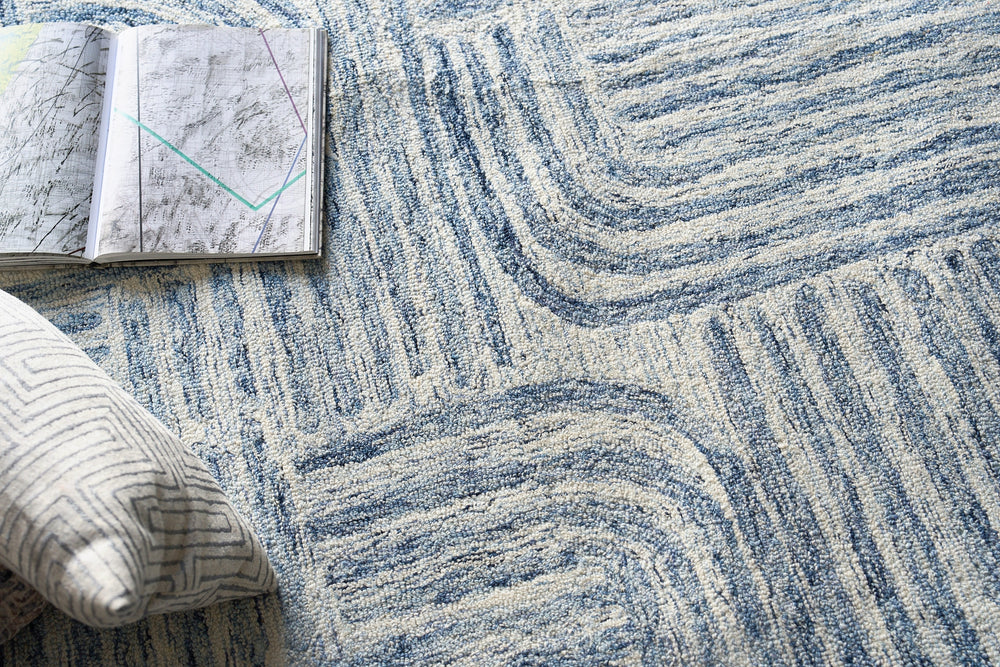Exquisite Rugs Juno 6775 Blue/Ivory Area Rug Lifestyle Image Feature
