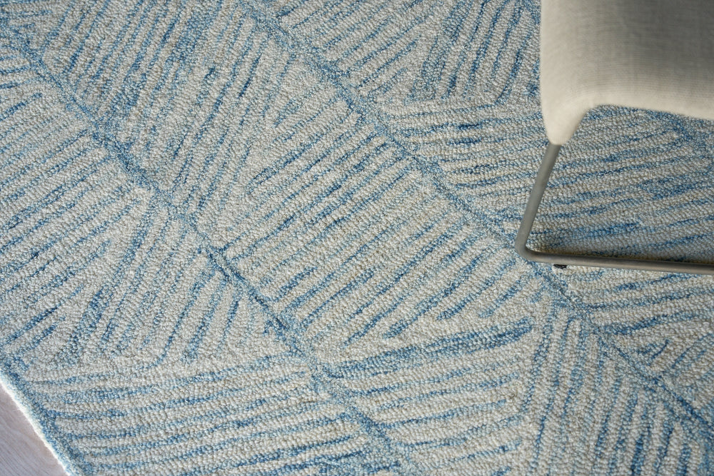 Exquisite Rugs Kascata 6785 Blue/Ivory Area Rug Lifestyle Image Feature