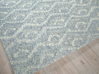 Exquisite Rugs Bargello 6815 Light Blue Area Rug Corner Image