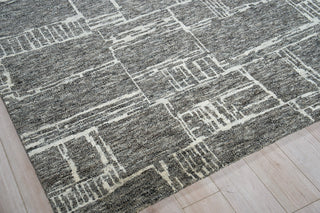 Exquisite Rugs Aldridge 6829 Charcoal/Ivory Area Rug Corner Image