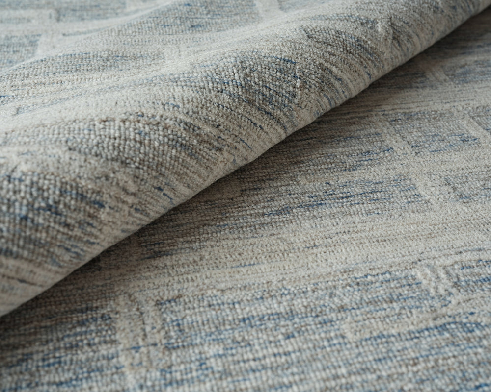 Exquisite Rugs Park City 6838 Blue/Ivory Area Rug Lifestyle Image Feature