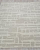 Exquisite Rugs Park City 6839 Beige/Ivory Area Rug Closeup Image