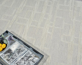 Exquisite Rugs Park City 6842 Silver/Ivory Area Rug Pile Image