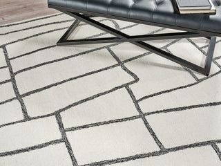 Exquisite Rugs Tangiers 6843 Ivory/Black Area Rug Detail Image