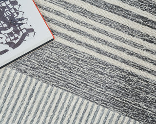 Exquisite Rugs Castine 6874 Gray/Ivory Area Rug 