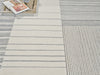 Exquisite Rugs Castine 6875 Silver/Ivory Area Rug Detail Image