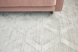 Exquisite Rugs Lotus 6968 Ivory Area Rug by The Met Detail Image