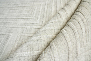 Exquisite Rugs Lotus 6970 Ivory Area Rug by The Met Pile Image