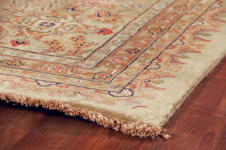 Exquisite Rugs Antique Weave 7017 Cream/Gold Area Rug Corner Image