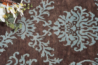 Exquisite Rugs Metro 7038 Brown/Light Blue Area Rug Lifestyle Image Feature