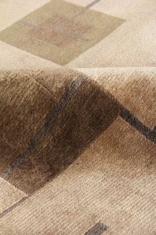 Exquisite Rugs Contemporary 7066 Light Green/Gold Area Rug Lifestyle Image Feature
