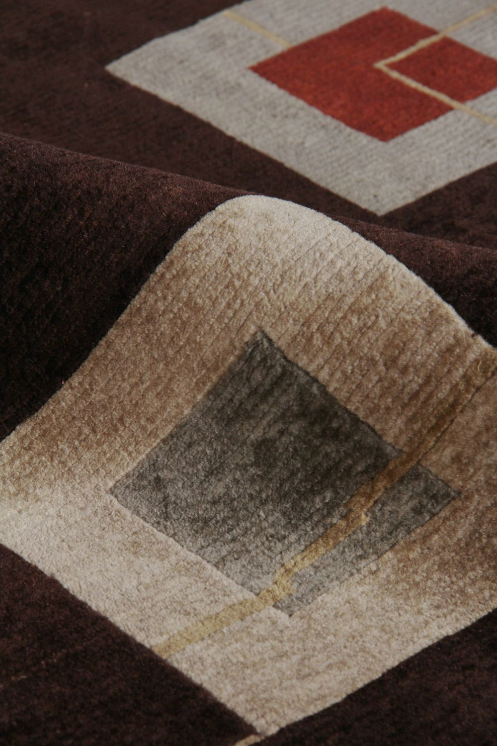 Exquisite Rugs Contemporary 7070 Plum/Sage Area Rug Lifestyle Image Feature