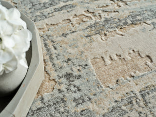 Exquisite Rugs Infinity 7131 Silver/Blue/Gray Area Rug Lifestyle Image Feature