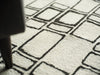 Exquisite Rugs Soho 7135 Ivory/Black Area Rug 