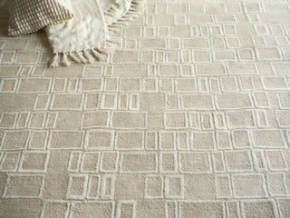 Exquisite Rugs Soho 7136 Beige/Ivory Area Rug Lifestyle Image Feature