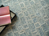 Exquisite Rugs Soho 7137 Blue/Ivory Area Rug Detail Image