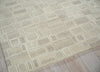 Exquisite Rugs Soho 7139 Natural Beige/Ivory Area Rug Corner Image