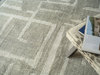 Exquisite Rugs Breckenridge 7205 Gray/Ivory Area Rug Lifestyle Image Feature