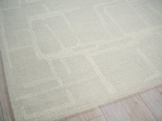Exquisite Rugs Breckenridge 7206 Silver/Ivory Area Rug Corner Image