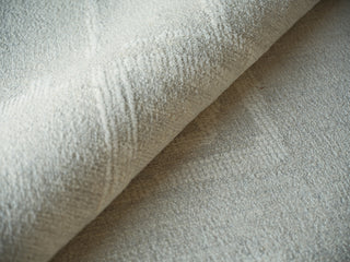 Exquisite Rugs Breckenridge 7206 Silver/Ivory Area Rug Lifestyle Image Feature