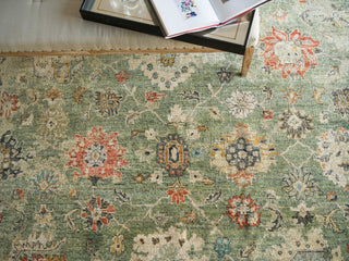 Exquisite Rugs Oxford 7222 Green Area Rug Detail Image