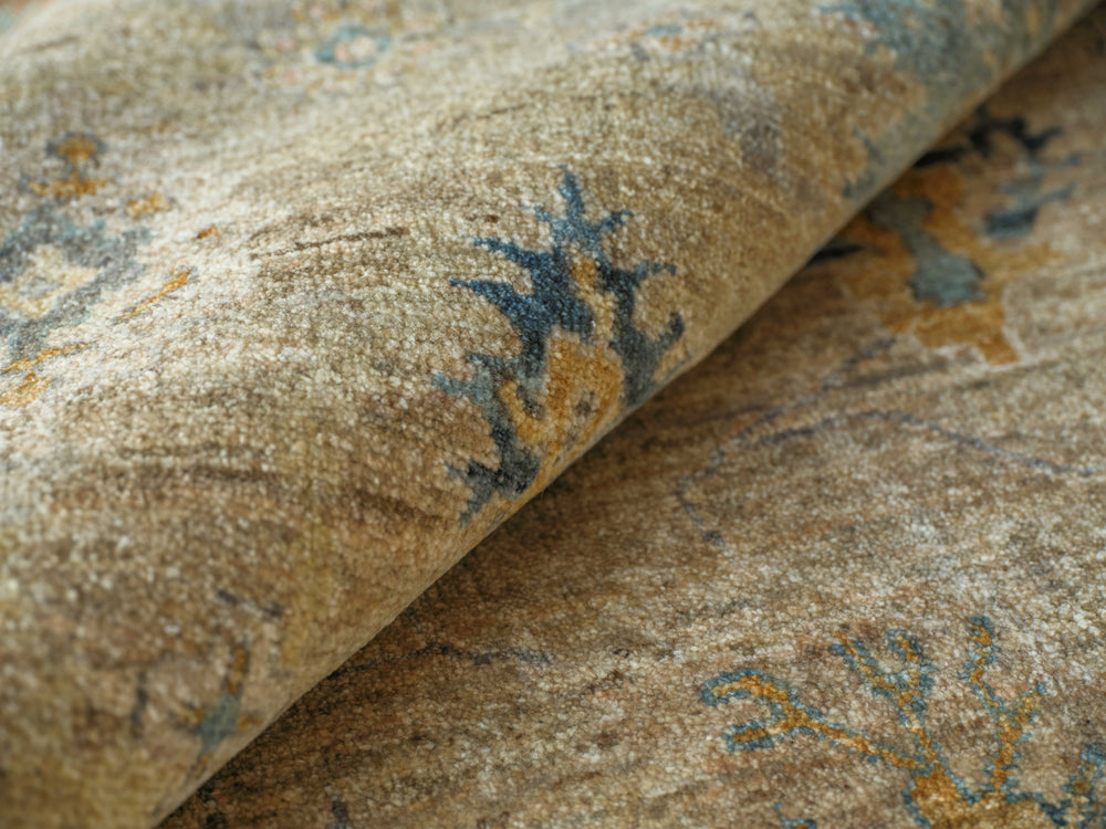 Exquisite Rugs Oxford 7227 Camel Area Rug Lifestyle Image Feature