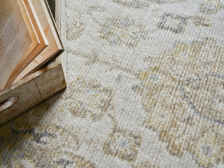 Exquisite Rugs Artisan 7231 Ivory Area Rug Lifestyle Image Feature