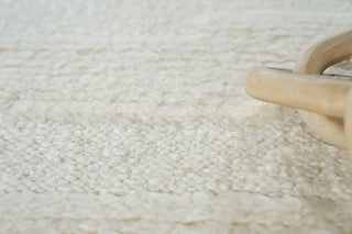 Exquisite Rugs Cozi 7240 Ivory/Beige Area Rug Lifestyle Image Feature