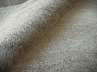 Exquisite Rugs Mitomo 7278 Charcoal/Ivory Area Rug by The Met Lifestyle Image Feature