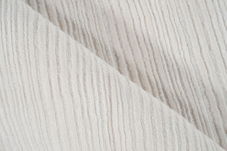 Exquisite Rugs Cavallo Modern 7306 White Area Rug Pile Image