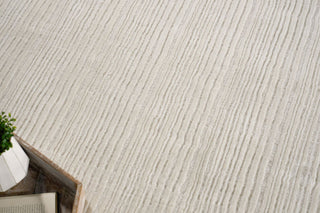 Exquisite Rugs Cavallo Modern 7306 White Area Rug Lifestyle Image Feature
