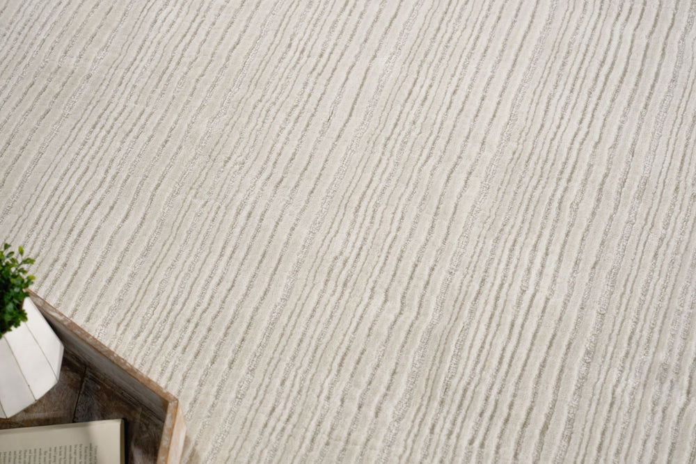 Exquisite Rugs Cavallo Modern 7306 White Area Rug Lifestyle Image Feature