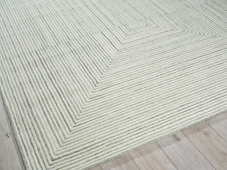 Exquisite Rugs Teton 7322 Gray/Ivory Area Rug Corner Image
