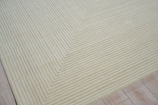 Exquisite Rugs Teton 7323 Beige/Ivory Area Rug Corner Image