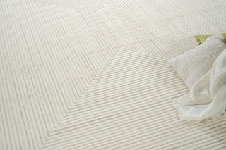 Exquisite Rugs Teton 7323 Beige/Ivory Area Rug Lifestyle Image Feature