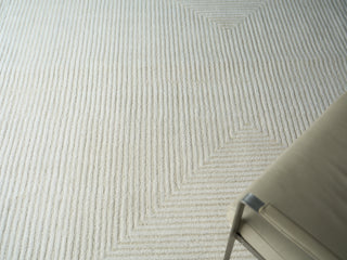 Exquisite Rugs Teton 7324 Ivory Area Rug Lifestyle Image Feature