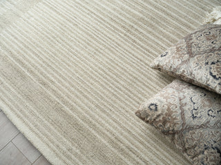 Exquisite Rugs Dusseldorf 7341 Beige/Ivory Area Rug Lifestyle Image Feature
